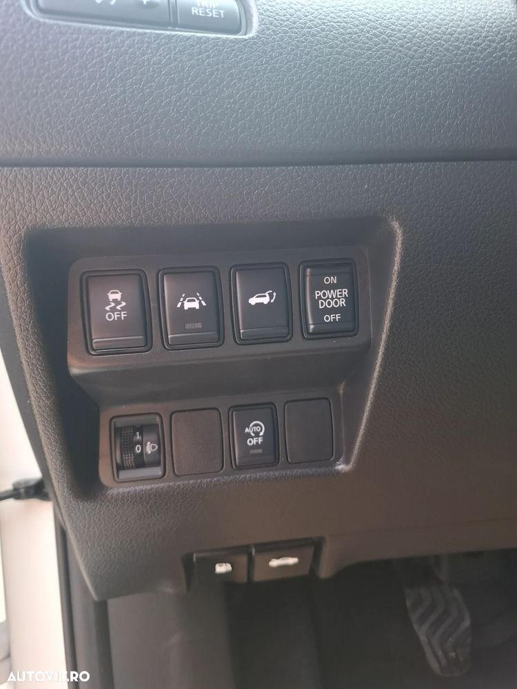 Nissan X-Trail 1.7 dCi N-Connecta - 19