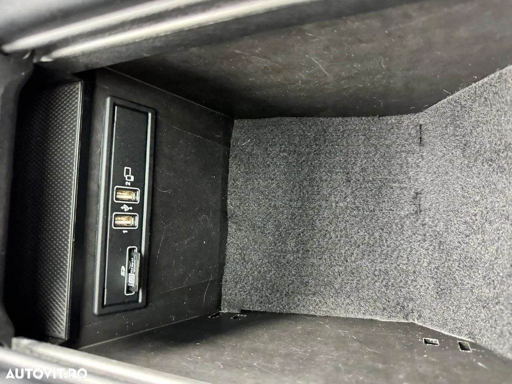 Mercedes-Benz GLC 250 4MATIC - 36