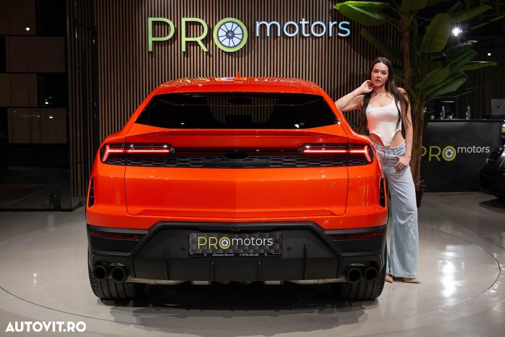 Lamborghini URUS - 16