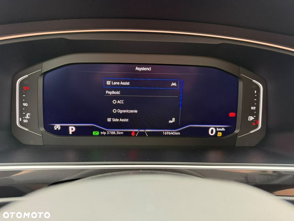 Volkswagen Tiguan Allspace - 21