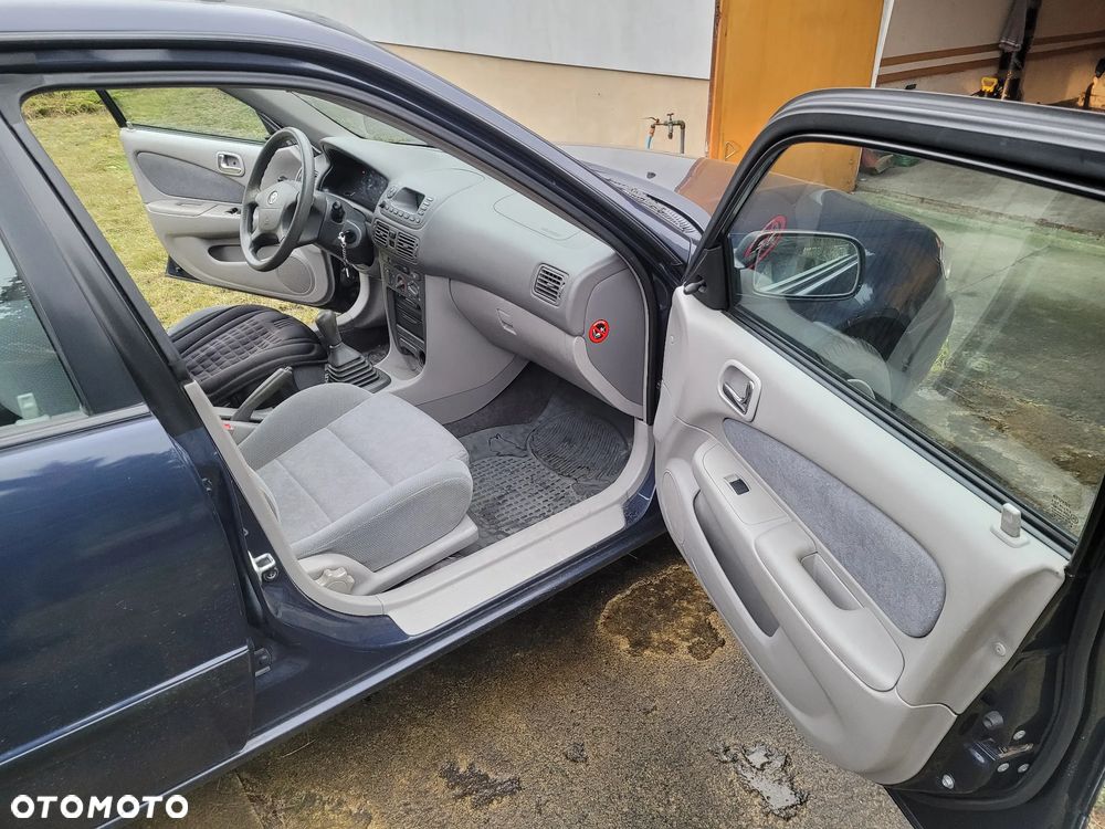 Toyota Corolla 1.4 VVT-i - 19