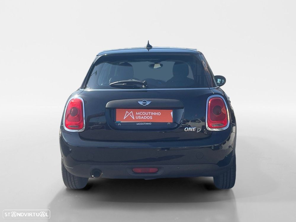 MINI 5 Portas One D - 4