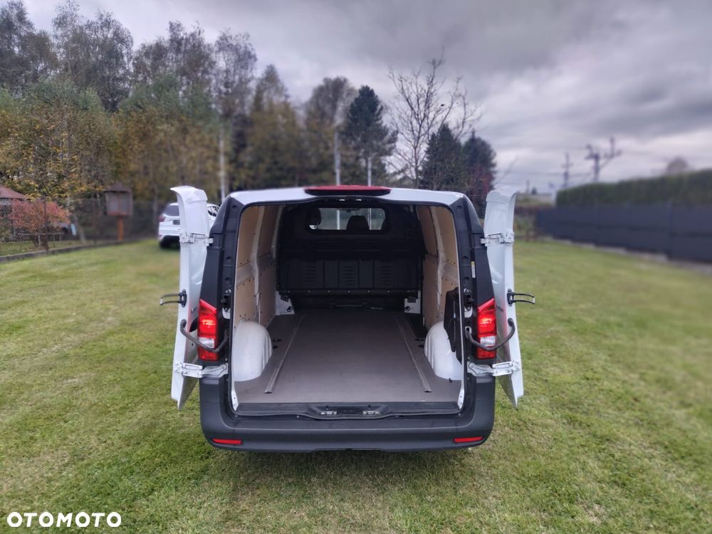 Mercedes-Benz Vito - 29