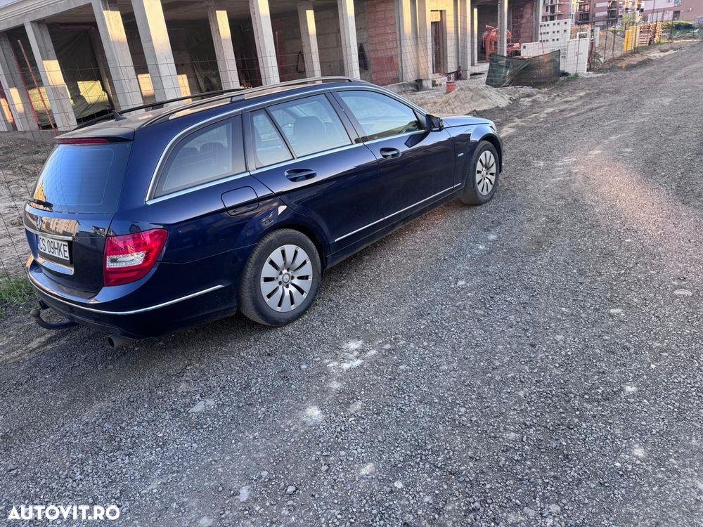 Mercedes-Benz C 180 CGI BlueEFFICIENCY Elegance - 2
