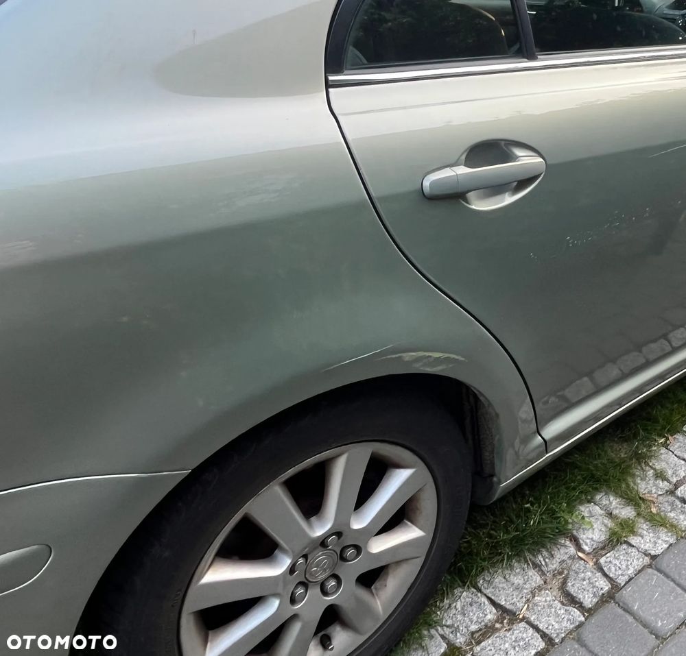 Toyota Avensis 2.0 VVT-i Sol - 15