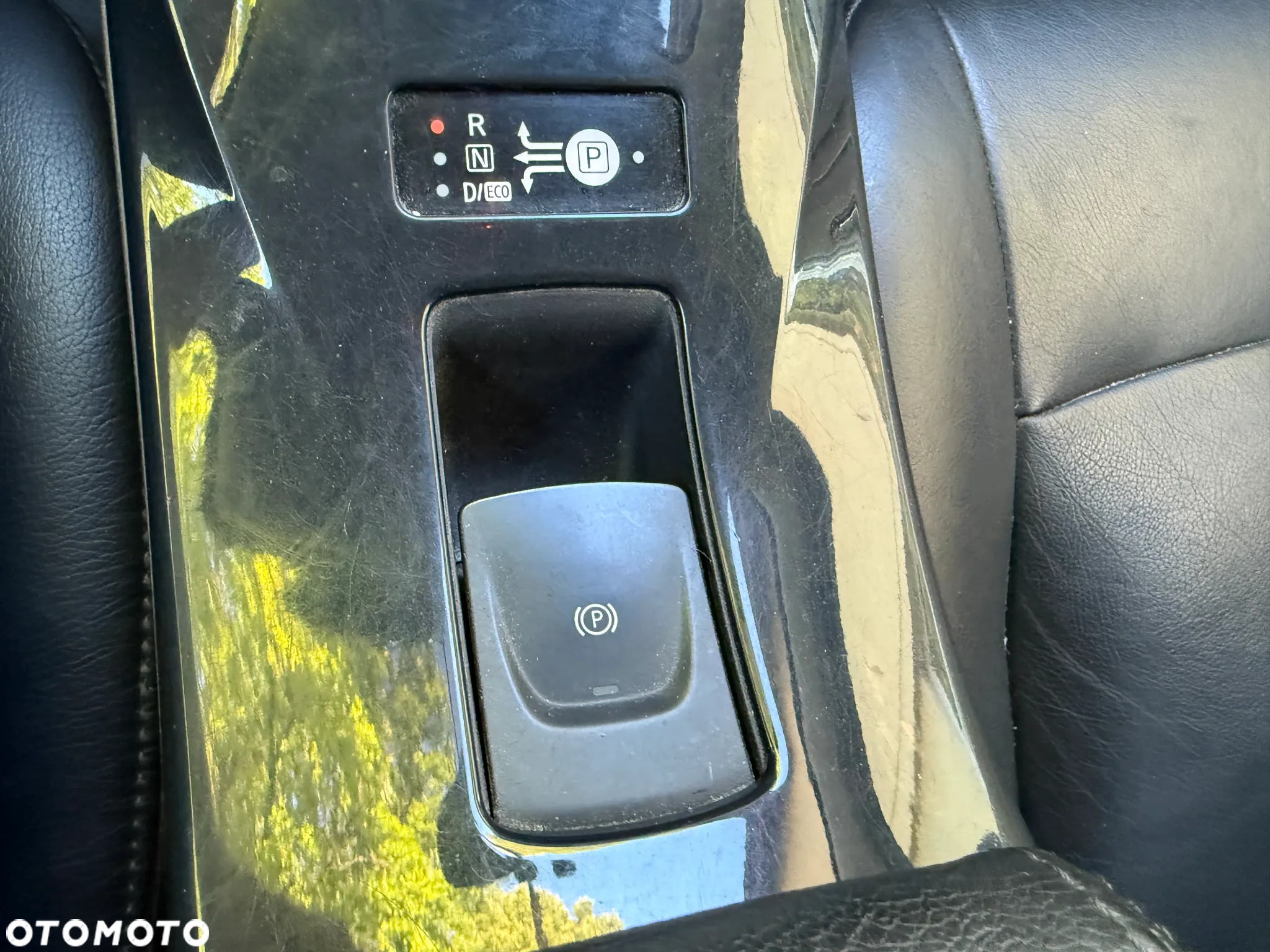 Nissan Leaf 24kWh Tekna - 11