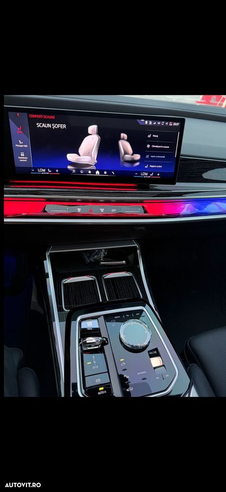 BMW Seria 7 740Le xDrive iPerformance - 19