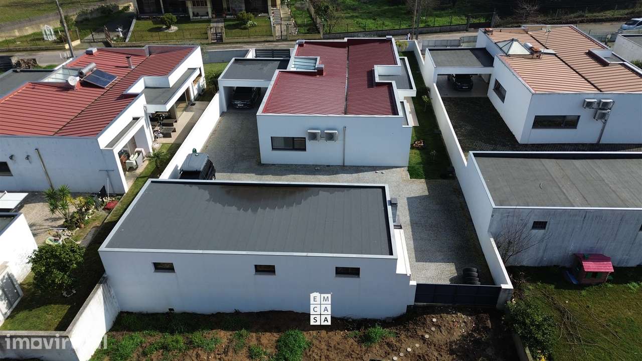 Moradia Isolada T3 Venda em Loureiro,Oliveira de Azeméis - Grande imagem: 4/27