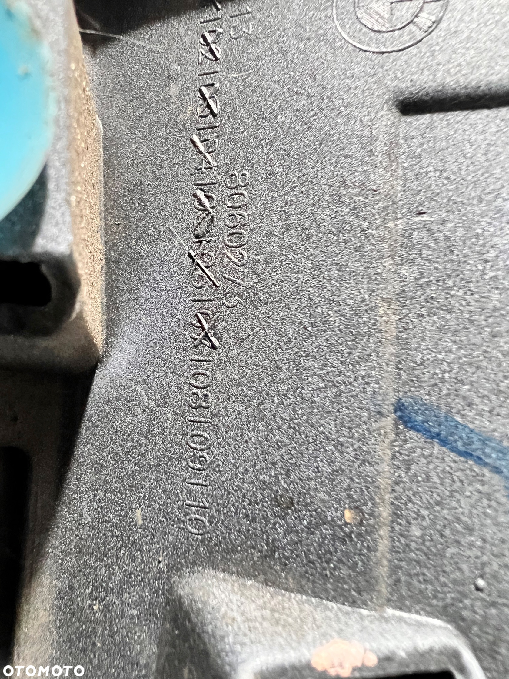 listwa drzwi lewy tył x1 f48 8060273 - 3