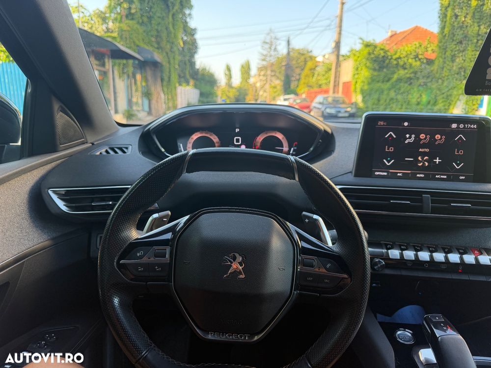 Peugeot 3008 1.5 BlueHDI S&S EAT8 GT-Line - 8