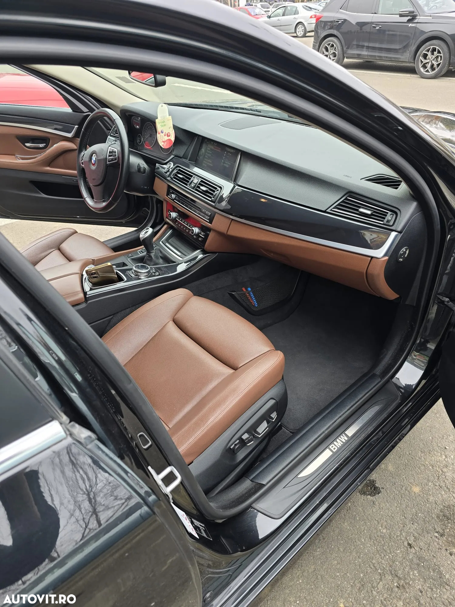 BMW Seria 5 520d Touring - 4