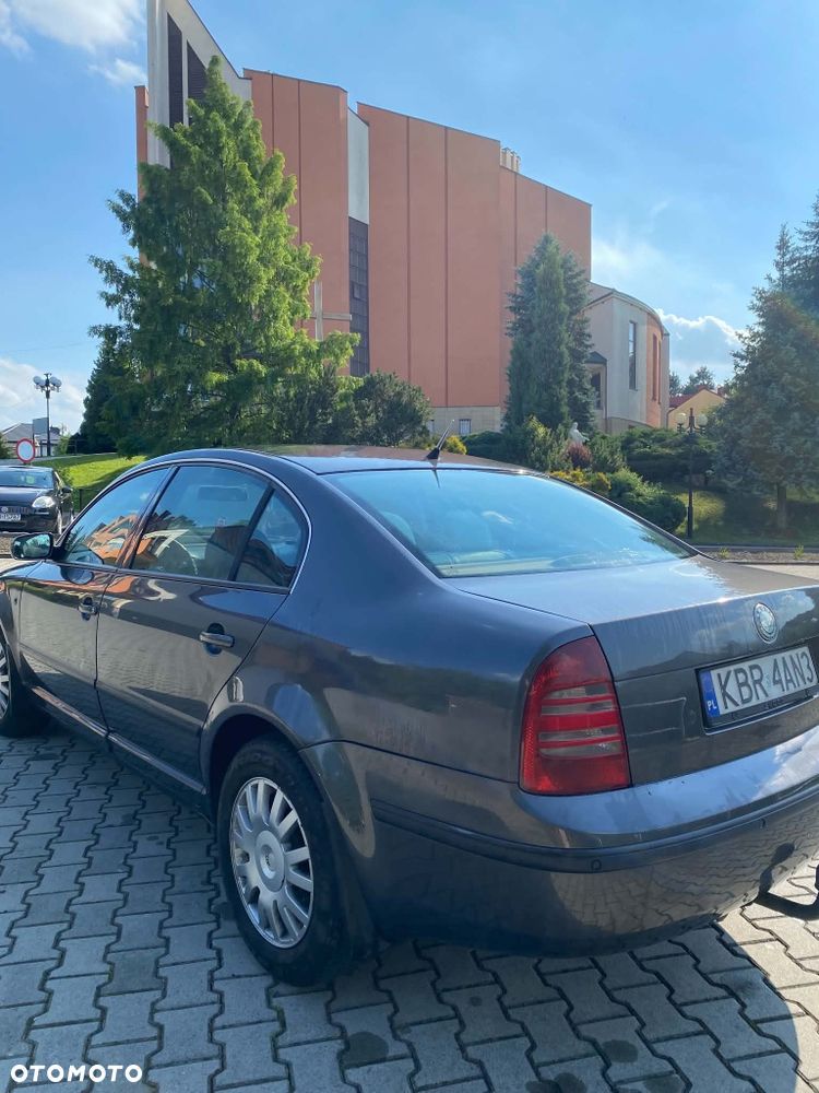 Skoda Superb - 4