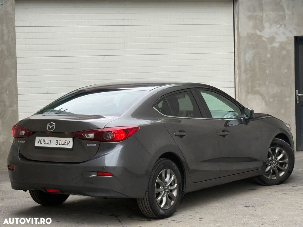 Mazda 3 - 4