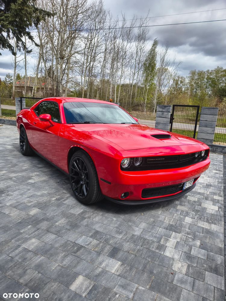 Dodge Challenger - 1