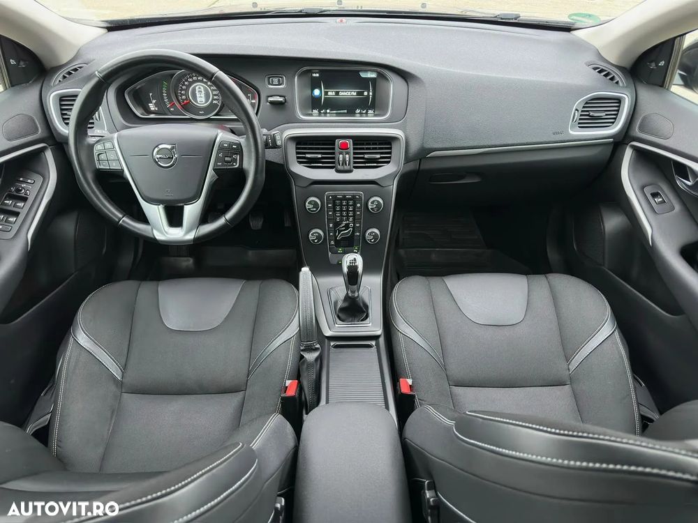 Volvo V40 D3 Plus - 7