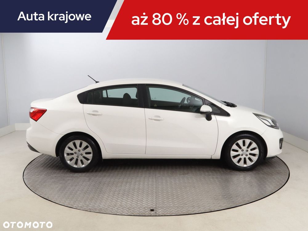 Kia Rio - 8