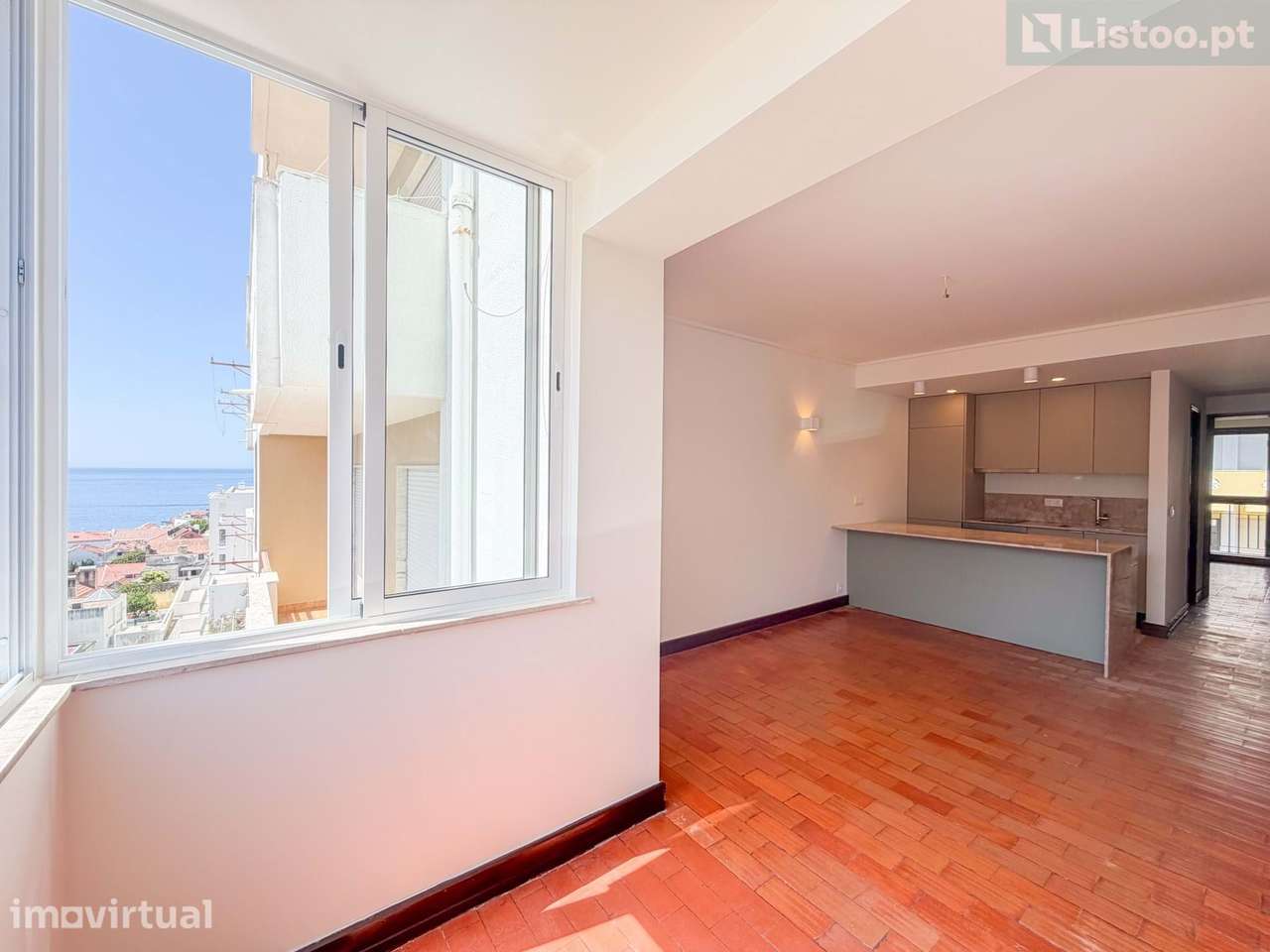Apartamento T2 com Vista Mar a 350 Metros da Praia de Sesimbra - Grande imagem: 4/24