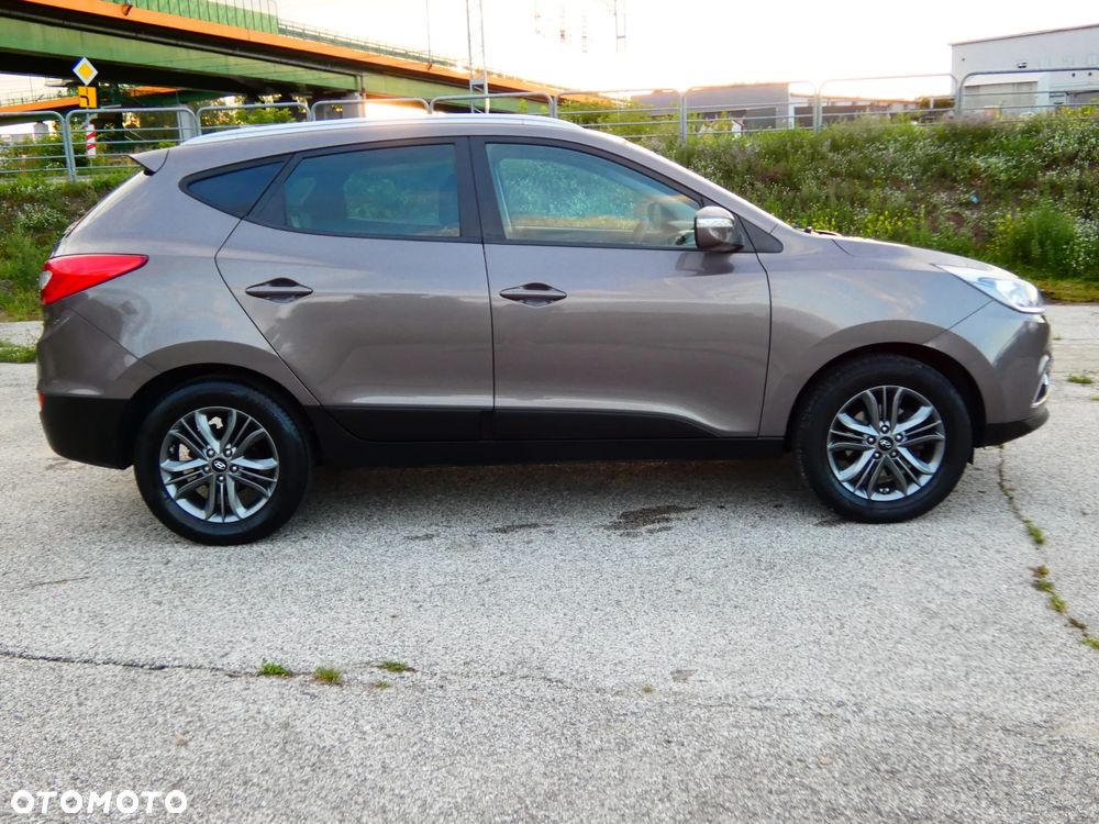 Hyundai ix35 1.7 CRDi 2WD blue Finale Gold - 6