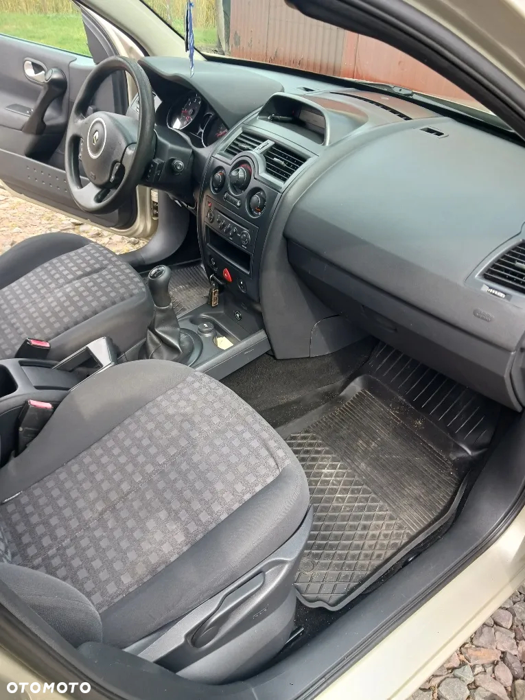 Renault Megane - 8
