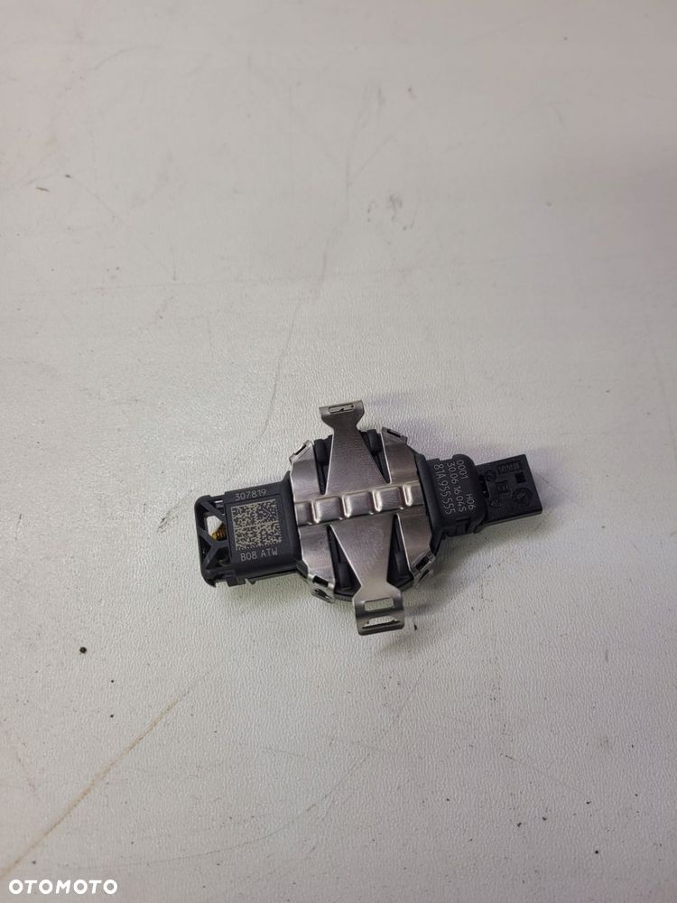CZUJNIK SENSOR DESZCZU AUDI A4 B9 A5 81A955555 - 2