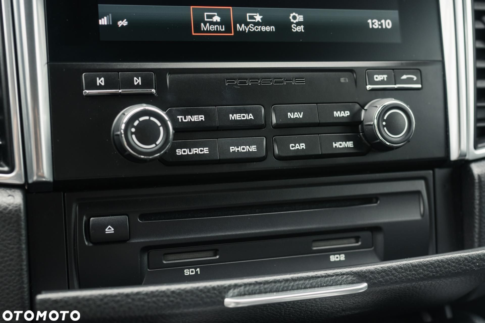 Porsche Macan - 24