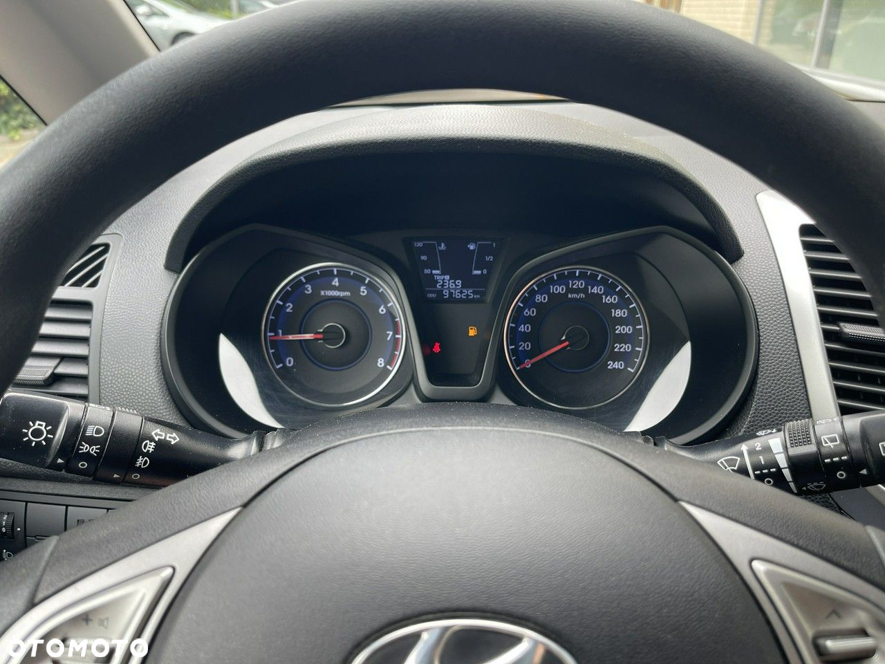 Hyundai ix20 - 30