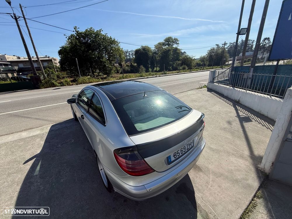 Mercedes-Benz C 200 - 10