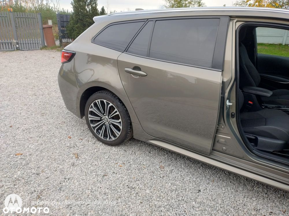 Toyota Corolla 1.8 Hybrid GPF Comfort - 12