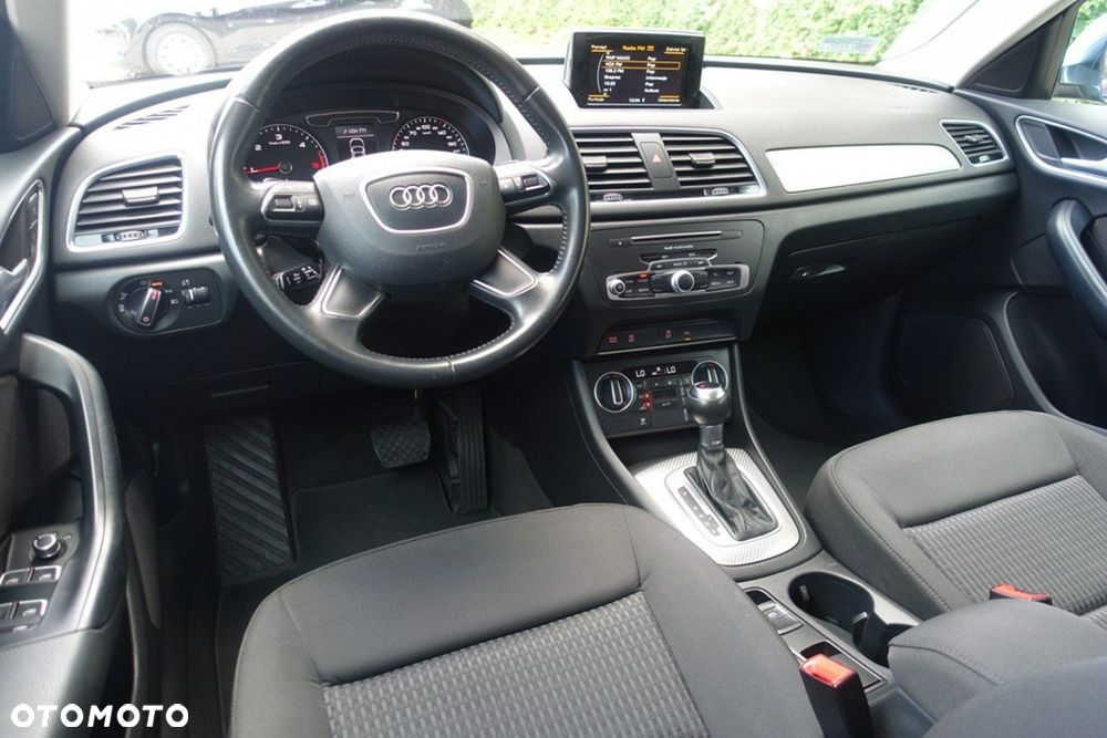 Audi Q3 - 18