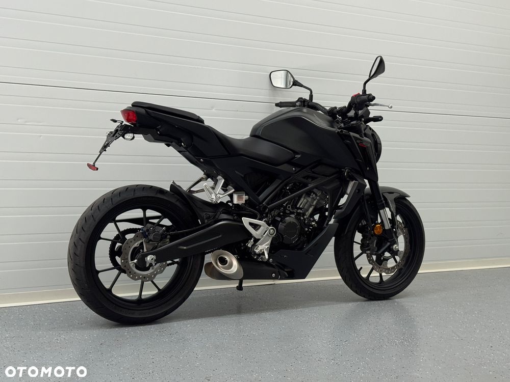 Honda CB - 3