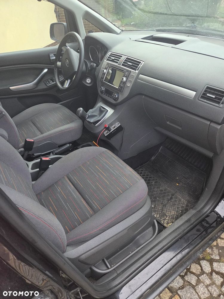 Ford C-MAX - 11
