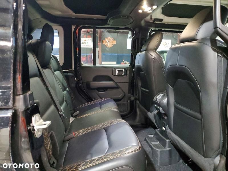 Jeep Wrangler 3.6 Unlim Sahara - 10