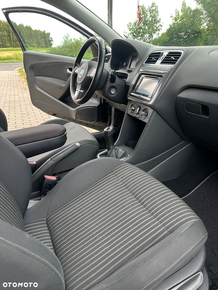 Volkswagen Polo - 25