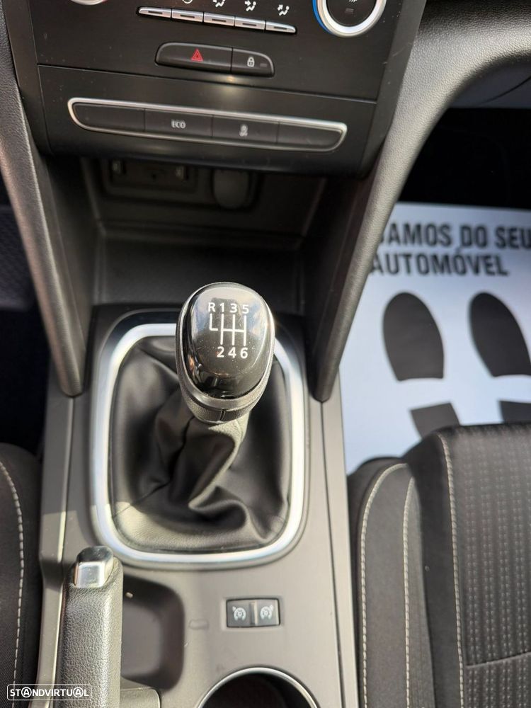 Renault Mégane 1.5 dCi Confort SS - 29