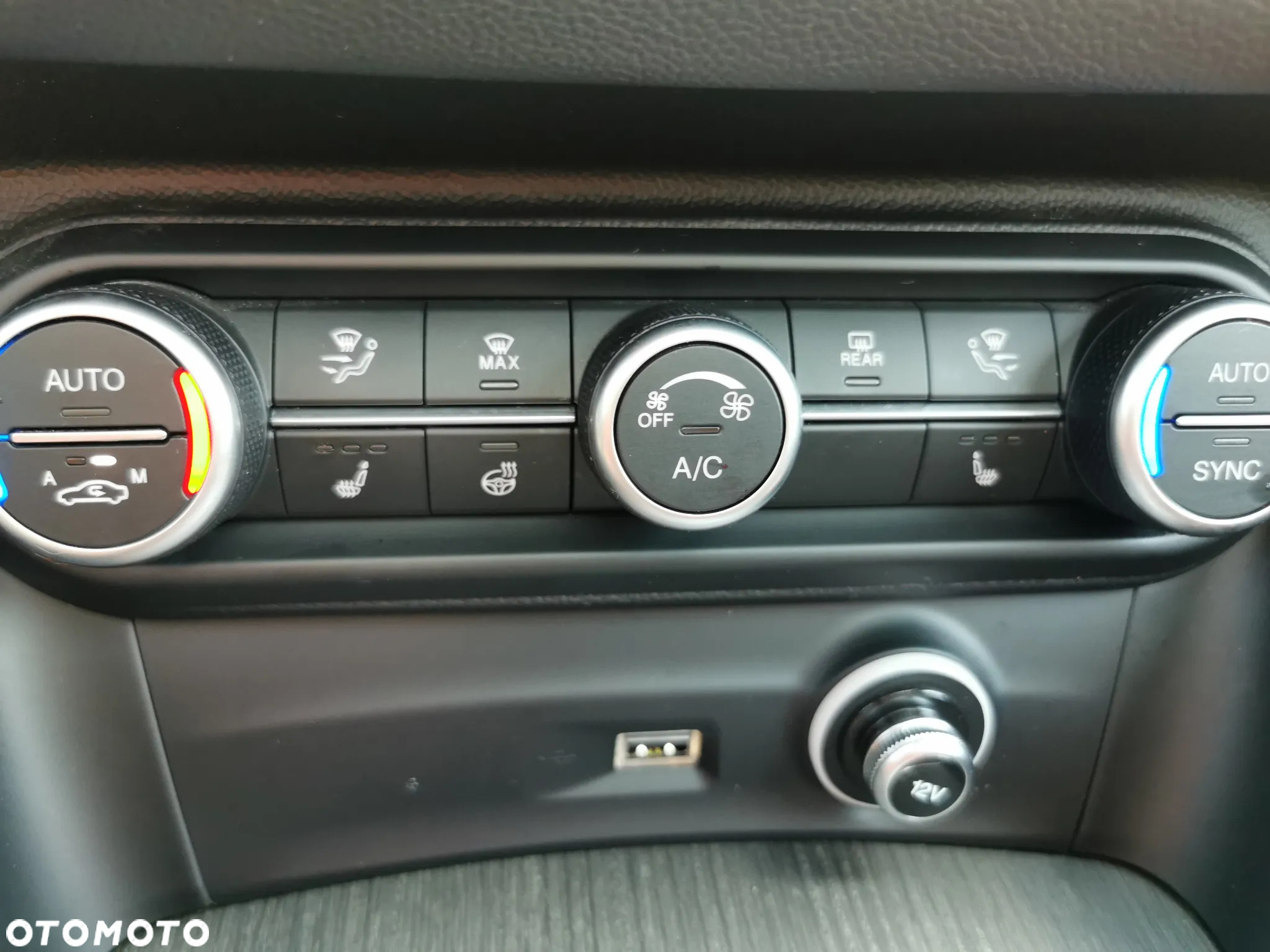 Alfa Romeo Stelvio 2.0 Turbo 16V AT8-Q4 Ti - 21
