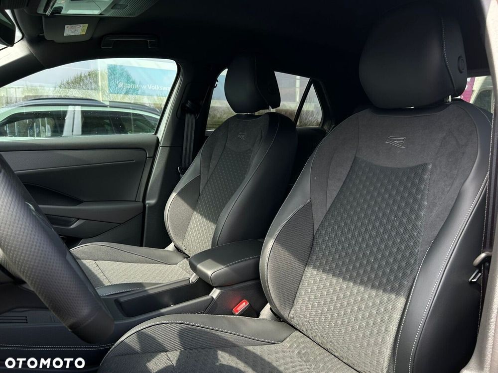 Volkswagen T-Roc - 7