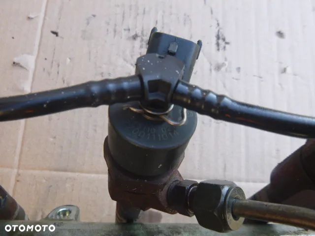 WTRYSK WTRYSKI 4SZT. KOMPLET BOSCH 0445110021 - 9