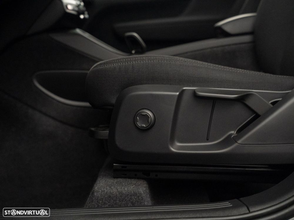 Volvo XC 40 - 18
