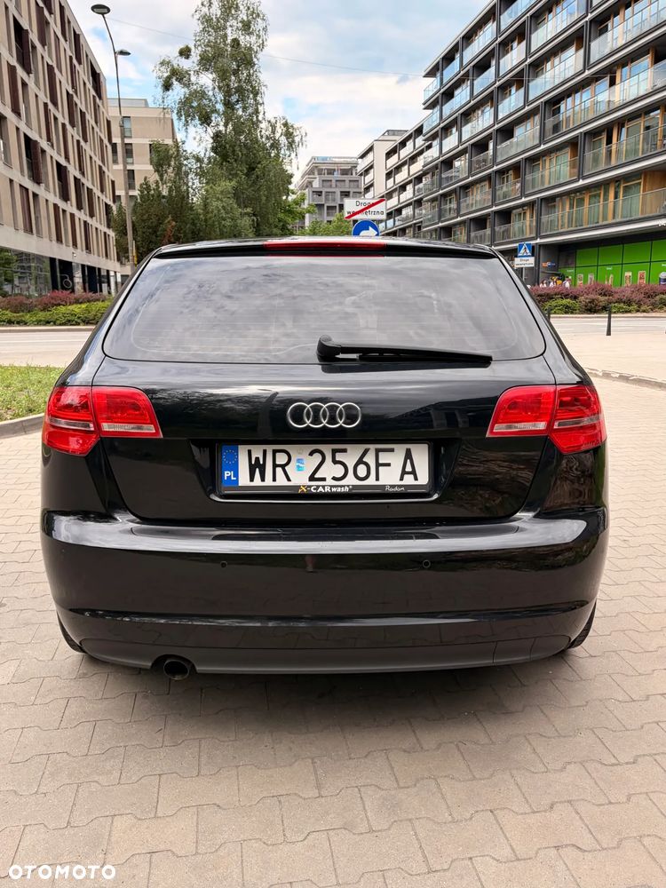 Audi A3 Sportback 2.0 TDI DPF Ambiente - 6