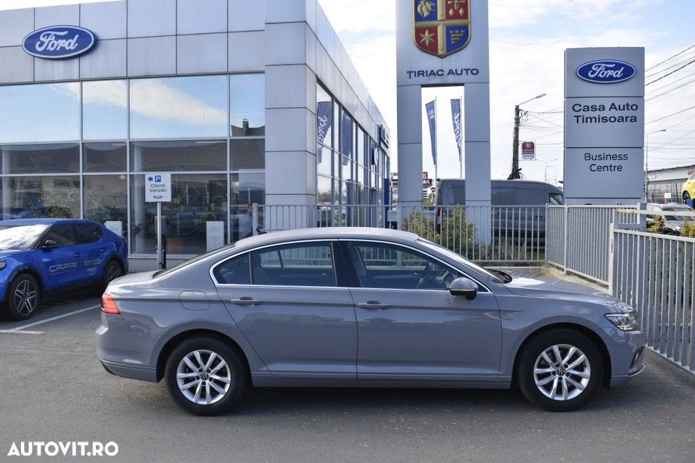 Volkswagen Passat 2.0 TDI DSG Comfortline - 9