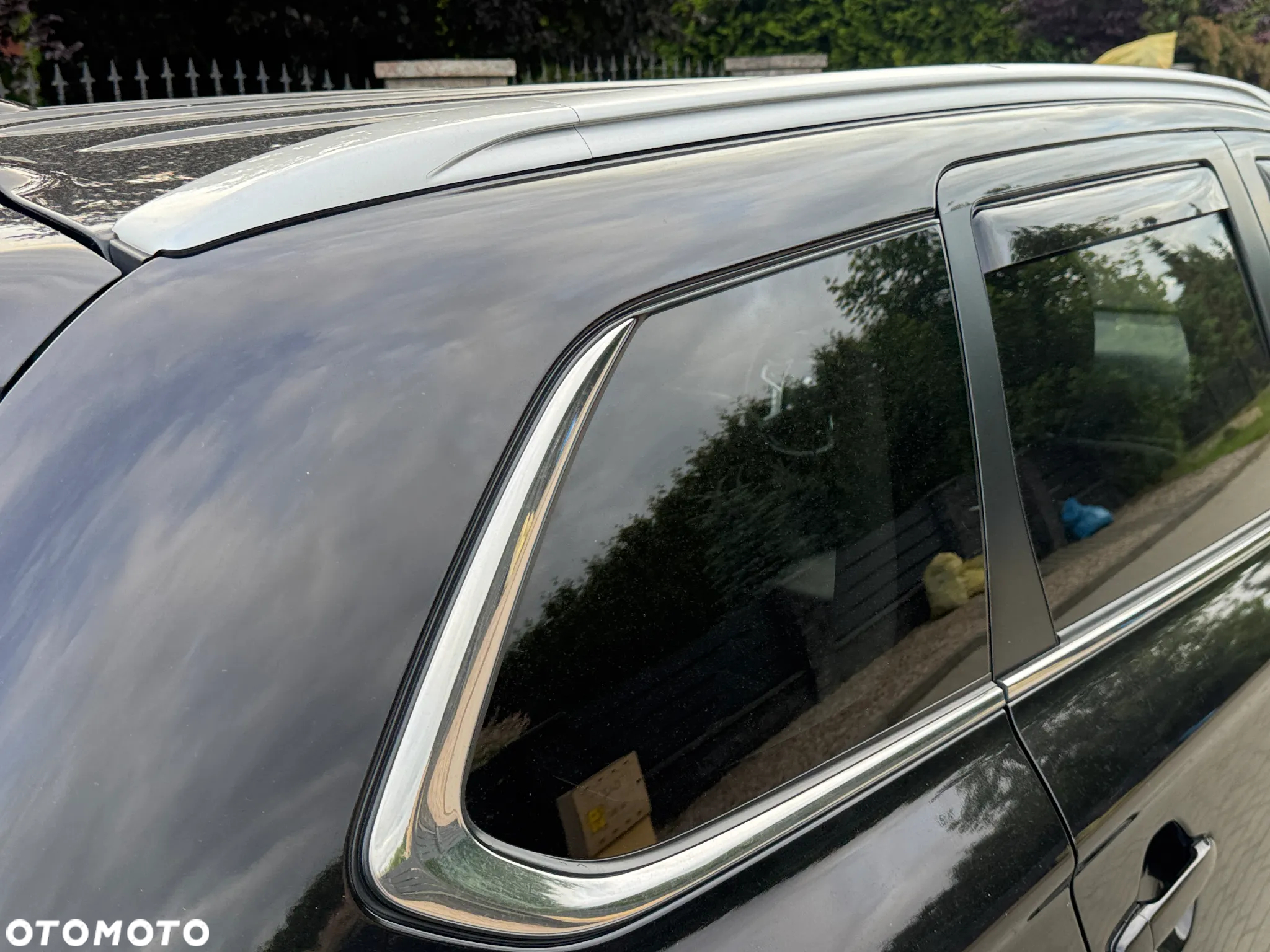 Mitsubishi Outlander PHEV Instyle NAVI + - 26