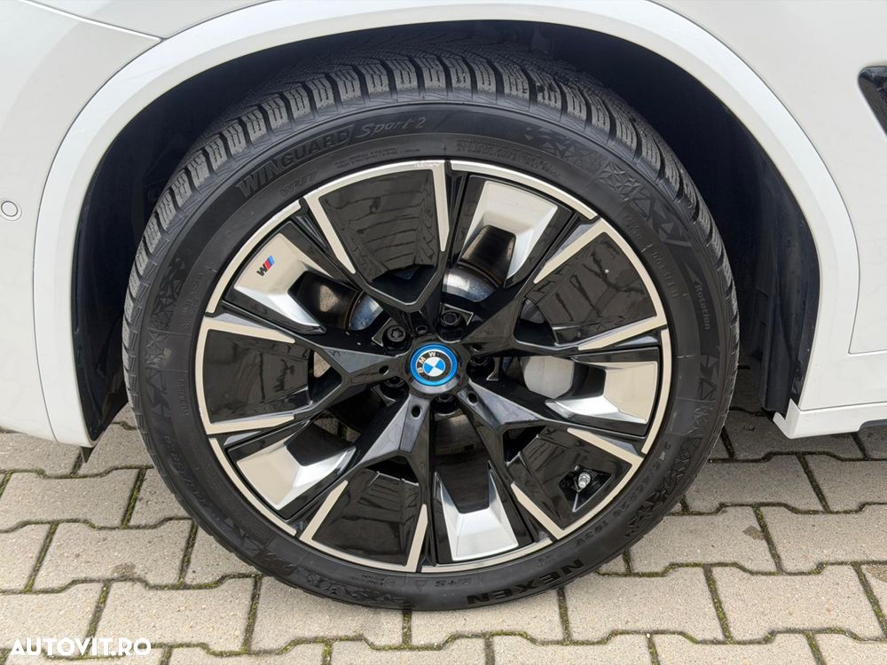 BMW iX3 Standard - 9
