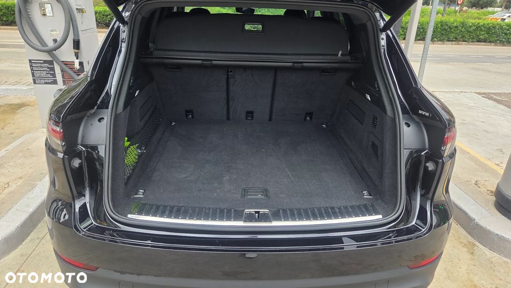 Porsche Cayenne - 20