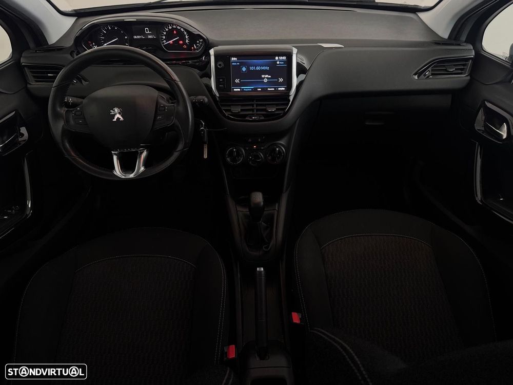 Peugeot 208 1.2 PureTech Active - 10