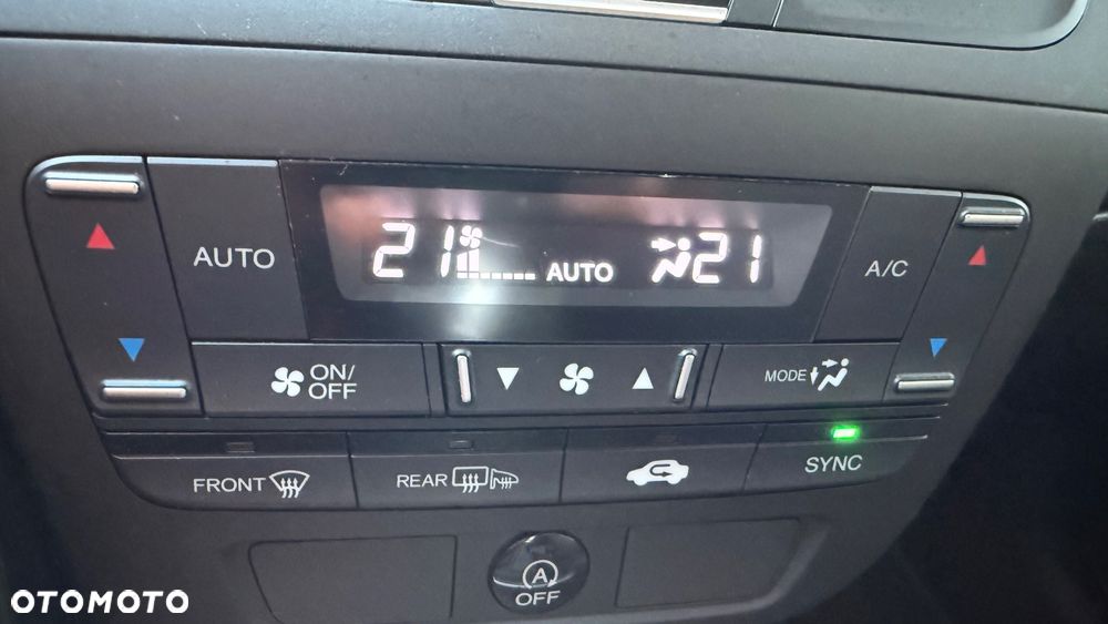 Honda Civic 1.8 Comfort - 28
