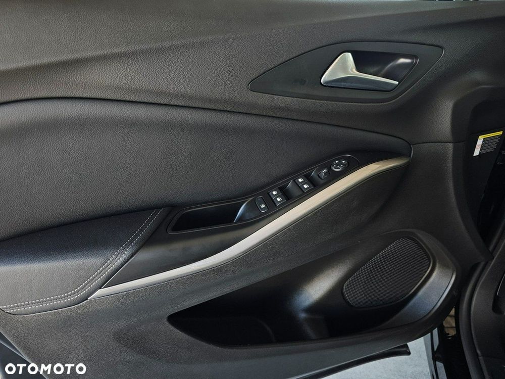 Opel Grandland - 11