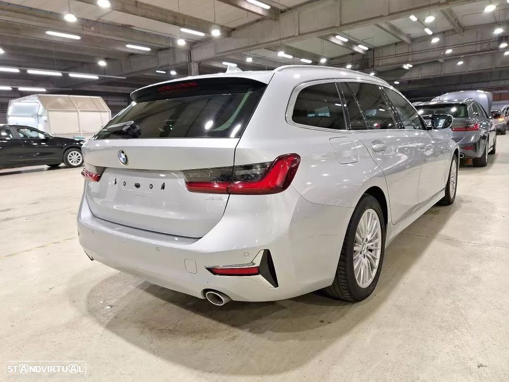 BMW 318 d Touring Luxury Line - 3