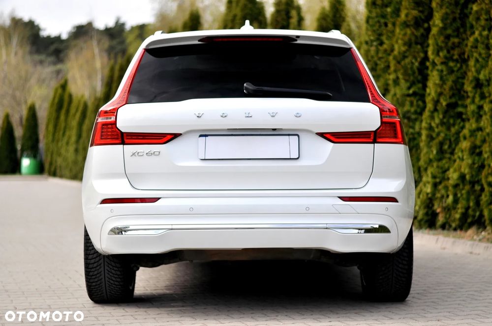 Volvo XC 60 T6 AWD Recharge Geartronic Inscription - 11
