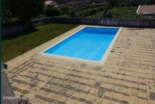 Moradia Maia com Jardim e Piscina - Grande imagem: 4/12