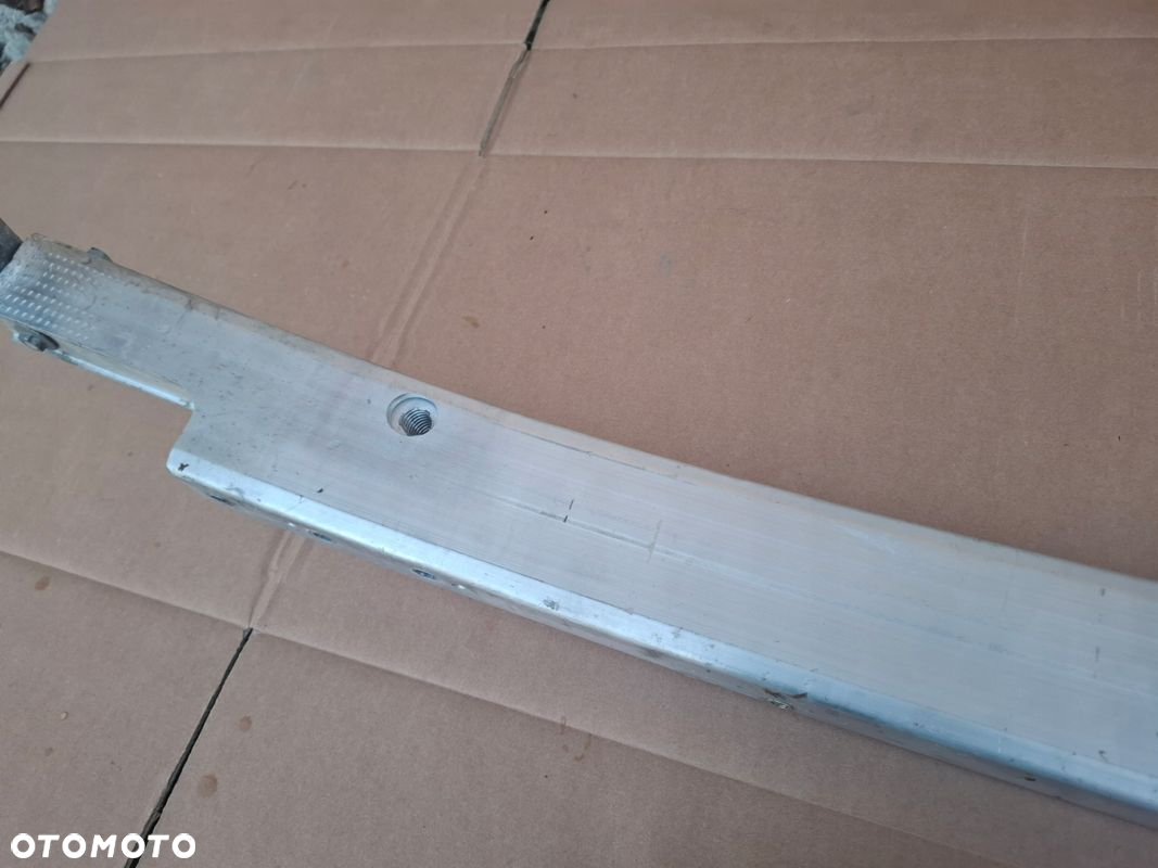 BELKA PRZEDNIA TESLA Y ORYGINAŁ - 7
